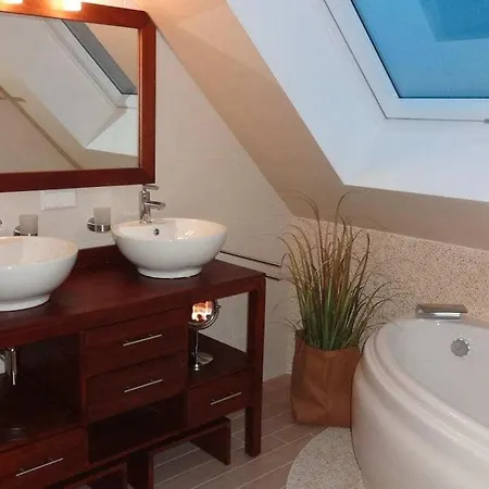 In With Swimming Pool *